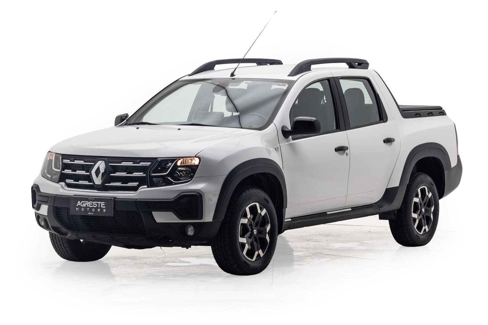 RENAULT Duster Oroch, Branca