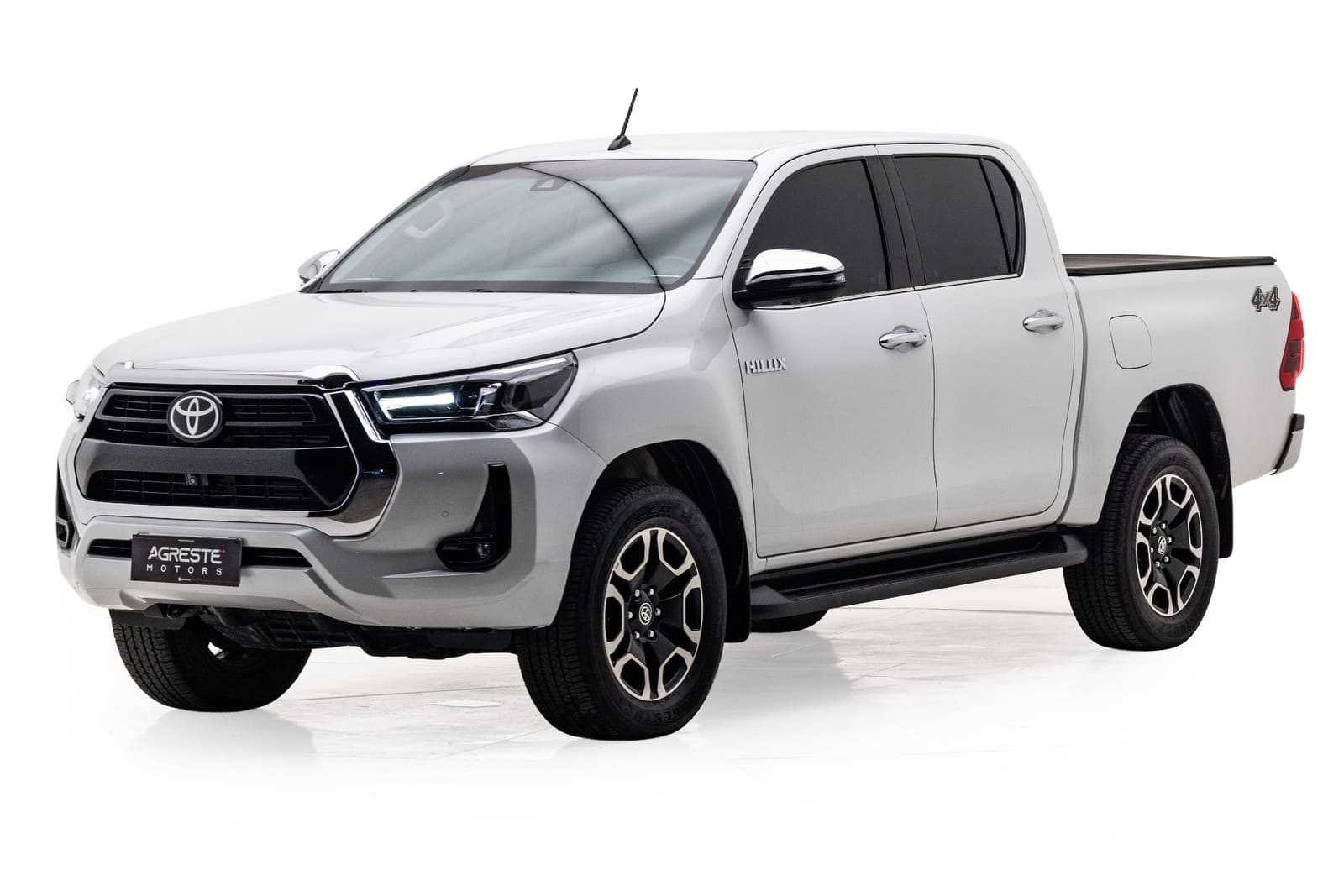 TOYOTA Hilux SRX 2.8 TURBO DIESEL AUTOMATICO, Branca